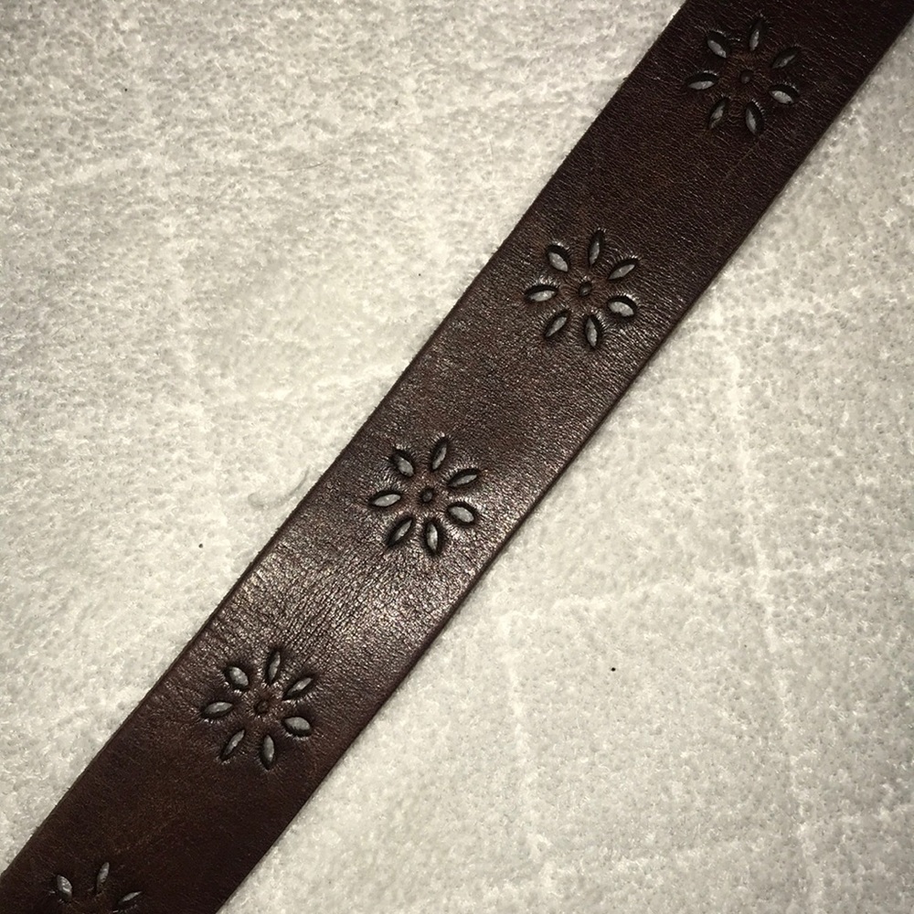 brown leather flower design belt